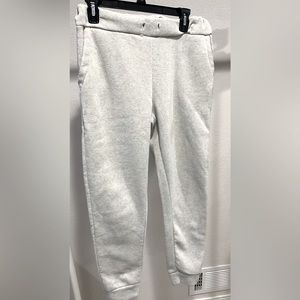 Grey sweatpants, elastic band